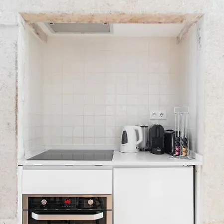 Center Iv ליסבון